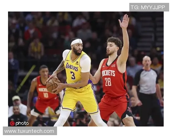 戴维斯带领湖人战胜火箭精彩集锦第三场比赛回顾